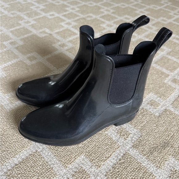 J.Crew Matte Black Chelsea Rain Boots Ankle Pull-On Rubber Booties Size 7 - Picture 10 of 11